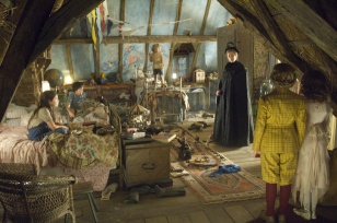 "Nanny McPhee Returns"
